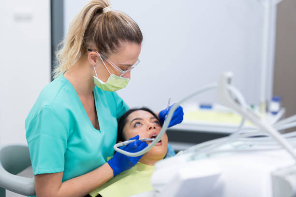 Best Pediatric Emergency Dentist in Mledgevle, IL